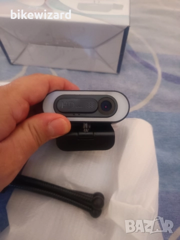 HD Webcamera 1080p Камера за видеовръзка + статив НОВА, снимка 2 - Камери - 51540602