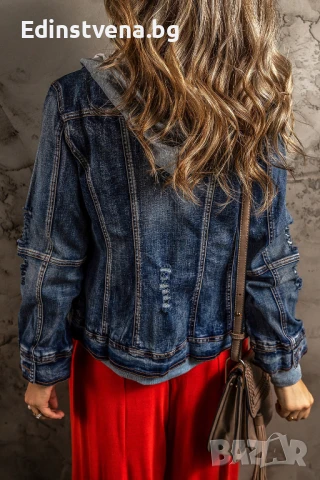 Дамско дънково яке в тъмносин цвят, с контрастна сива подплата, снимка 2 - Якета - 50791545