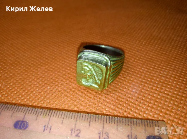 ПОЗЛАТЕН БРОНЗОВ ПРЪСТЕН РЕПЛИКА КОПИЕна АНТИЧЕН с РЕЛЕФНО ИЗОБРАЖЕНИЕ Тип ГЕМА на РИМСКИ ВОИН 44127, снимка 13 - Антикварни и старинни предмети - 47282551