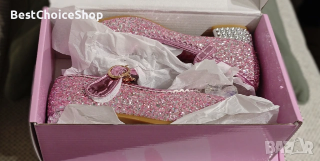 Брокатени обувки с кристални орнаменти, нисък ток, принцеса Елза. Размер 33, снимка 7 - Детски обувки - 53156606