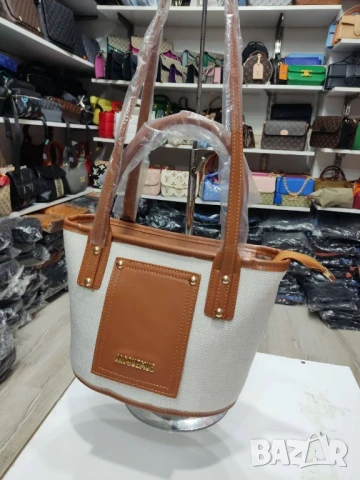 чанти Jacquemus , снимка 3 - Чанти - 50834651