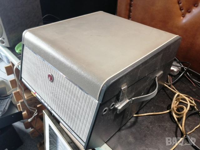 Ретро, лампов грамофон BUSH MONARCH SRP31D