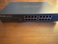 суич с 16 порта D-Link, снимка 1