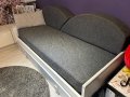 Продавам италиански диван с два матрака с опция спалня, снимка 1 - Дивани и мека мебел - 44398432