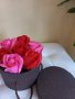 Рози в кутия налично , снимка 1 - Декорация за дома - 39660915