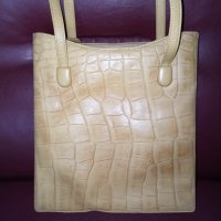 Gucci - Естествена кожа - италианска дамска удобна чанта , снимка 3 - Чанти - 42696922