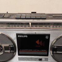 Phillps, снимка 1 - Радиокасетофони, транзистори - 31615672