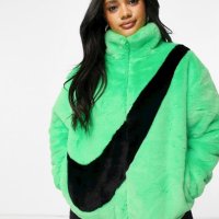 Дамско яке Nike Faux Fur Green - размер XS/S, снимка 1 - Якета - 40677623