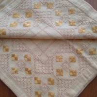 Копринени носни кърпички; кърпички - аксесоари; изделия на една кука; бродерия, снимка 6 - Декорация за дома - 37540609