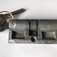 патронник за секретна брава+2 ключа, снимка 2 - Други - 40421003