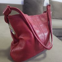 Дамска чанта от Италия. Естествена кожа., снимка 1 - Чанти - 34550470