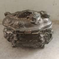 стара метала кутия за бижута арт деко, снимка 5 - Други ценни предмети - 37651409