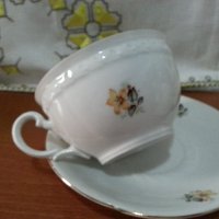 Порцелан Чехословакия чаши за чай , снимка 4 - Антикварни и старинни предмети - 42769217