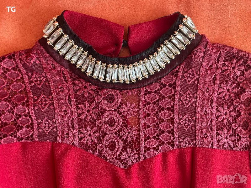 Червена дамска блуза с дантелени ръкави и ефектна яка, снимка 1
