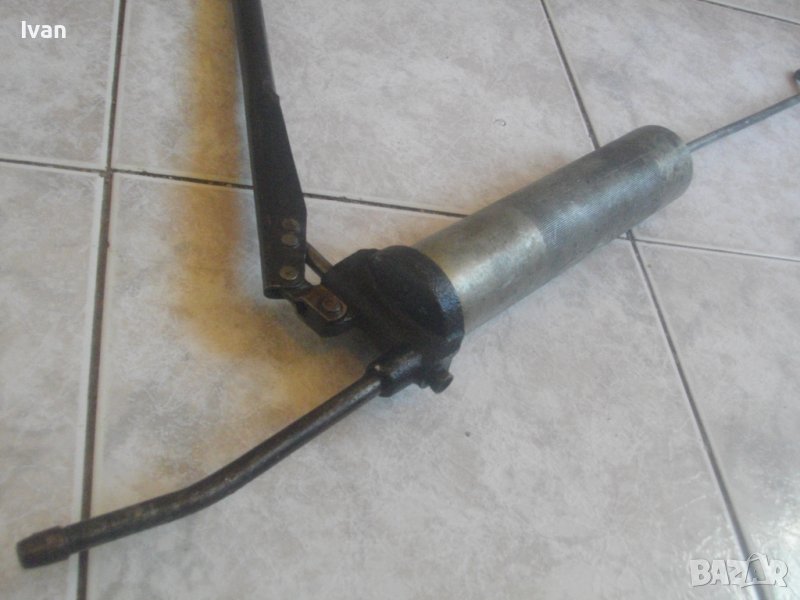 Ретро-Винтидж 1969 г-СССР/Руски-Такаламит/Ръчна Грес Помпа/Ръчна Гресьорка, снимка 1