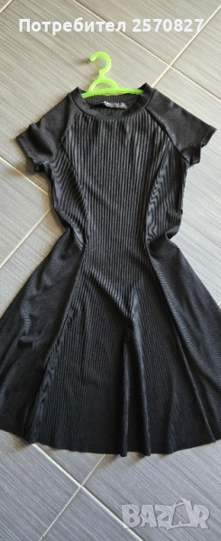 Рокля Bershka, снимка 1