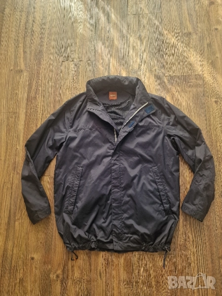 Страхотно мъжко яке ветровка HUGO BOSS размер XL, снимка 1