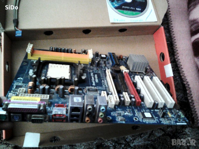 Дънна платка с диск,усб кабел за компютър, снимка 1