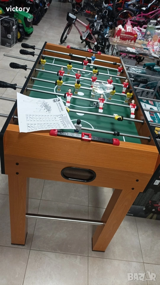 Футболна маса с поле и 22 играча, снимка 1