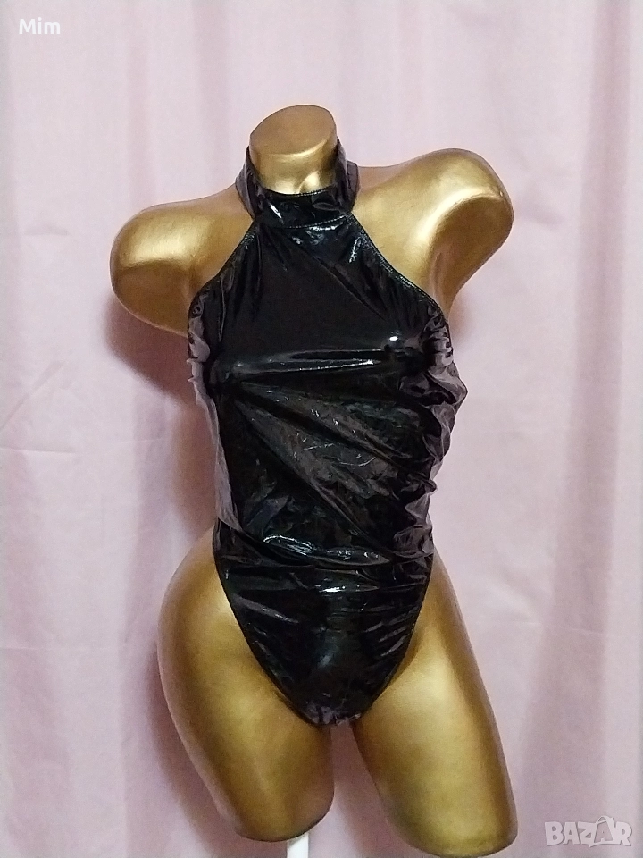 L Черно боди от лак / винил /, снимка 1