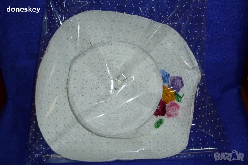 Дамска плетена шапка, снимка 1