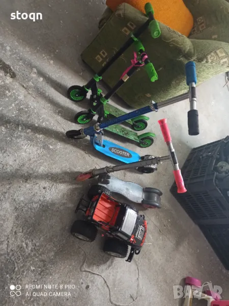 Тротинетки и джип , снимка 1