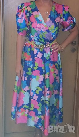 Сатенена нова рокля с колан, снимка 3 - Рокли - 37393620