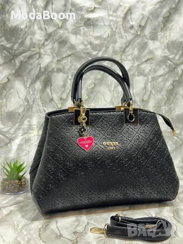 Guess дамски чанти Различни цветове , снимка 2 - Чанти - 48948898