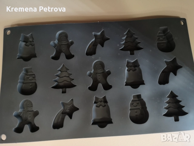 силиконова форма за печене Ernesto за коледни бонбони или шоколадови изделия, мини кексчета Цена 5,5, снимка 2 - Форми - 52646435
