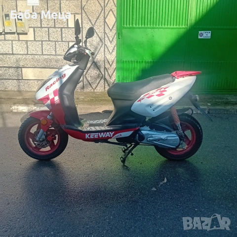 Скутер , снимка 2 - Мотоциклети и мототехника - 53971252