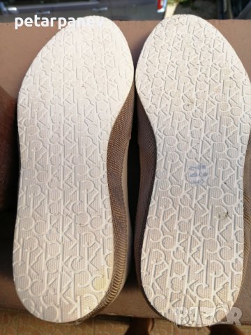 Чисто нови Calvin Klein Pablo Taupe Slip-on with Contrasting Trim - 42 размер, снимка 4 - Мокасини - 37475196