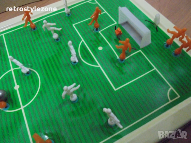 № 8532 Стара руска ламаринена игра „Футбол“ – СССР - колекционерска находка   , снимка 5 - Други ценни предмети - 53880032