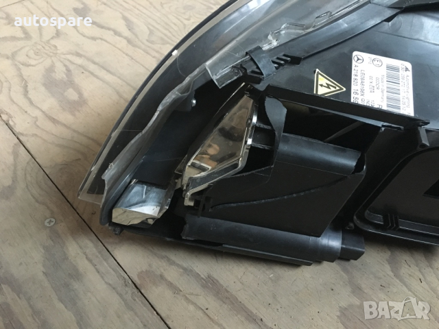 Десен фар за Mercedes CLS. W218. 11-14. , снимка 4 - Части - 44639223
