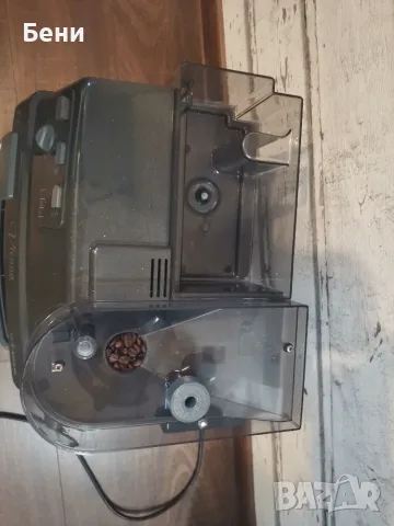 Продавам кафеавтомат Saeco Vienna Superautomatica, снимка 4 - Кафемашини - 55960062