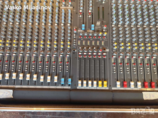   Allen Heath GL 2200 32/4/2+ кейс