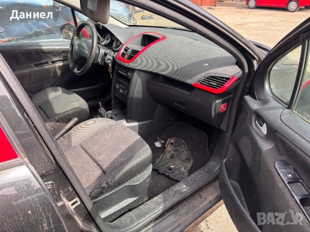 Пежо 207 1.4 HDI , снимка 5 - Автомобили и джипове - 53908584