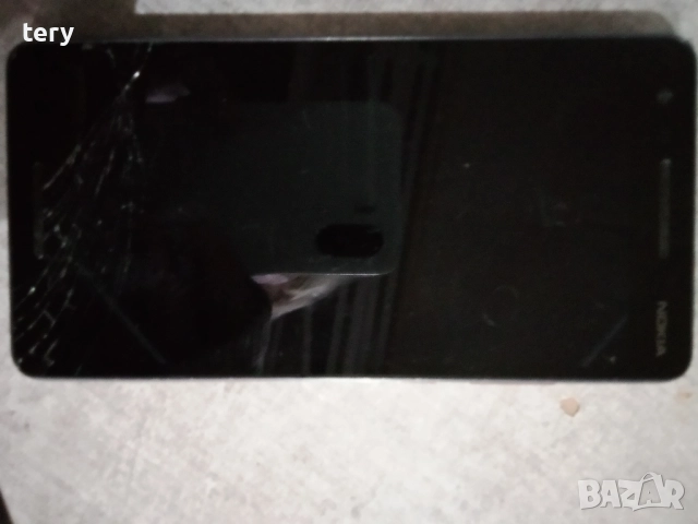 Продавам стара Нокия смартфон за части , снимка 2 - Резервни части за телефони - 52371249