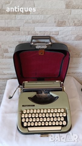 Стара пишеща машина Марица 11 - Made in Bulgaria - 1970г, снимка 6 - Антикварни и старинни предмети - 42261774