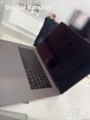 Macbook pro 15" A1707 (2017), снимка 1