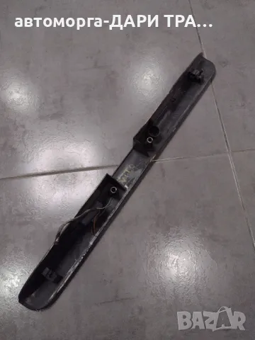 Лайсна за 5-та врата за Мерцедес Вито 1996-2003г, снимка 2 - Части - 49747808