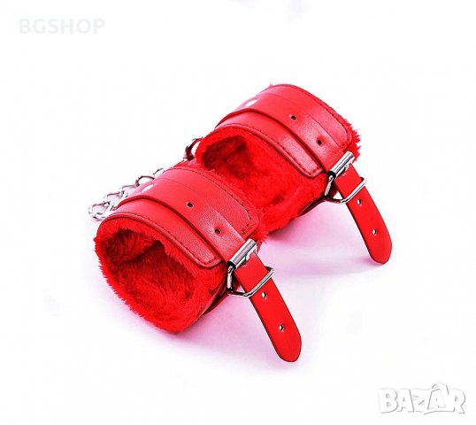 Белезници с пухчета - Червени, снимка 1 - Романтични подаръци - 29426922