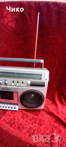 стар японски оригинален радиокасетофон Sanyo , снимка 2 - Антикварни и старинни предмети - 53054234