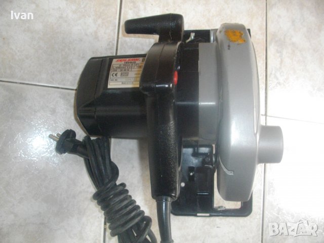 Made in USA-Skil 1854V3-Ръчен Циркуляр-1100 Вата-ф165мм-60мм Реже-Като Нов/Скил-ОТЛИЧЕН, снимка 9 - Други инструменти - 36641505