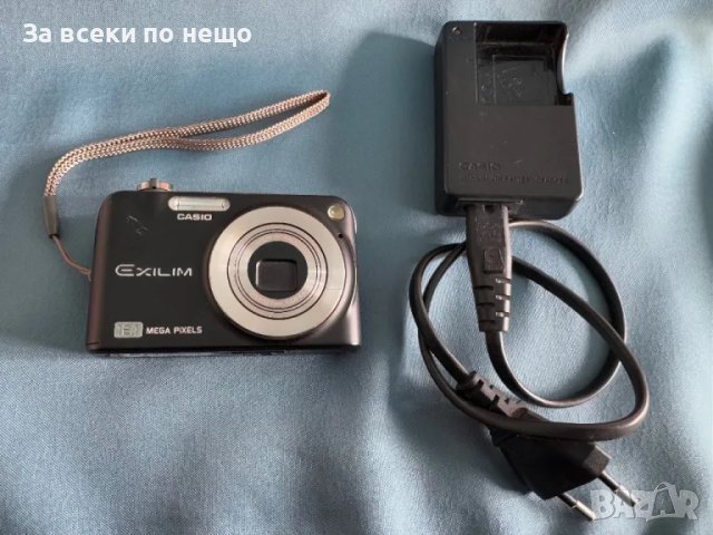 Цифров фотоапарат CASIO EX-Z1200 , 12.1MP optical 3x, снимка 1 - Фотоапарати - 48878269