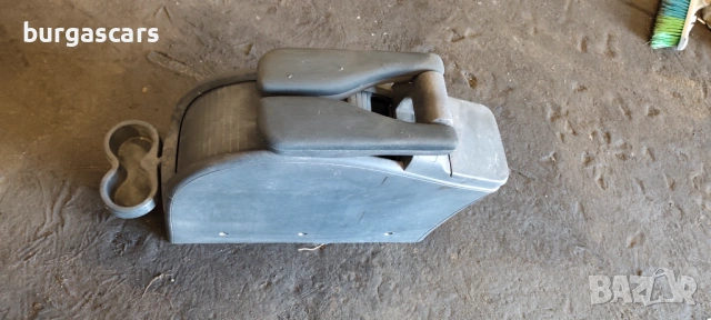 Подлакътник Renault Scenic II 1.5 DCI, снимка 2 - Части - 54256044