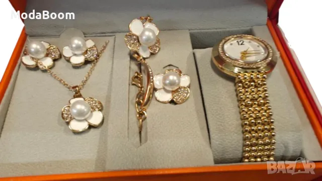 Дамски часовник с комплект бижута - Перфектния подарък за всяка жена, снимка 3 - Бижутерийни комплекти - 48682079