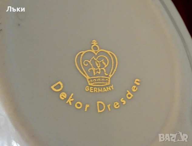 Фигура,ваза Лебед дрезденски порцелан,рози. , снимка 10 - Статуетки - 52171477