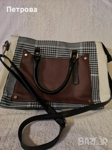 дамска чанта, снимка 2 - Чанти - 53976762