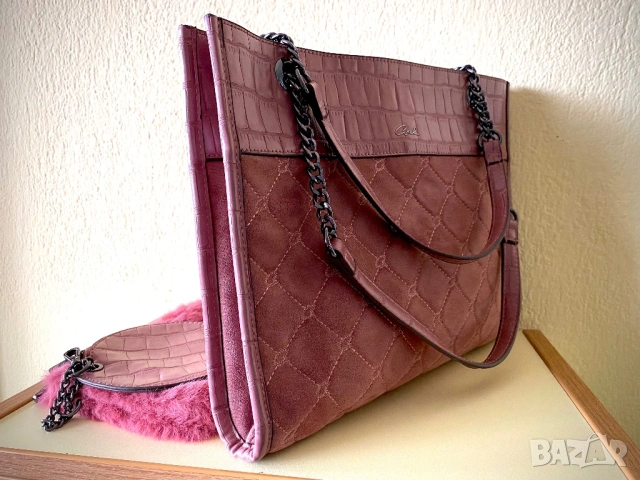 НОВА чанта Axel с аксесоари, снимка 7 - Чанти - 54033076