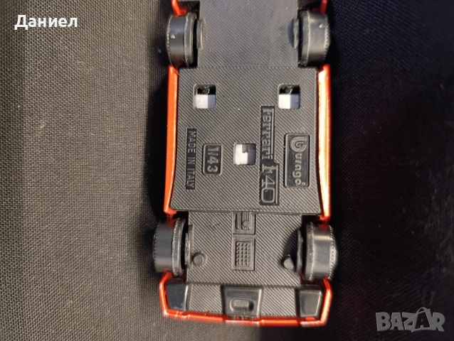 Количка Burago Ferrari f 40, снимка 3 - Колекции - 52021350